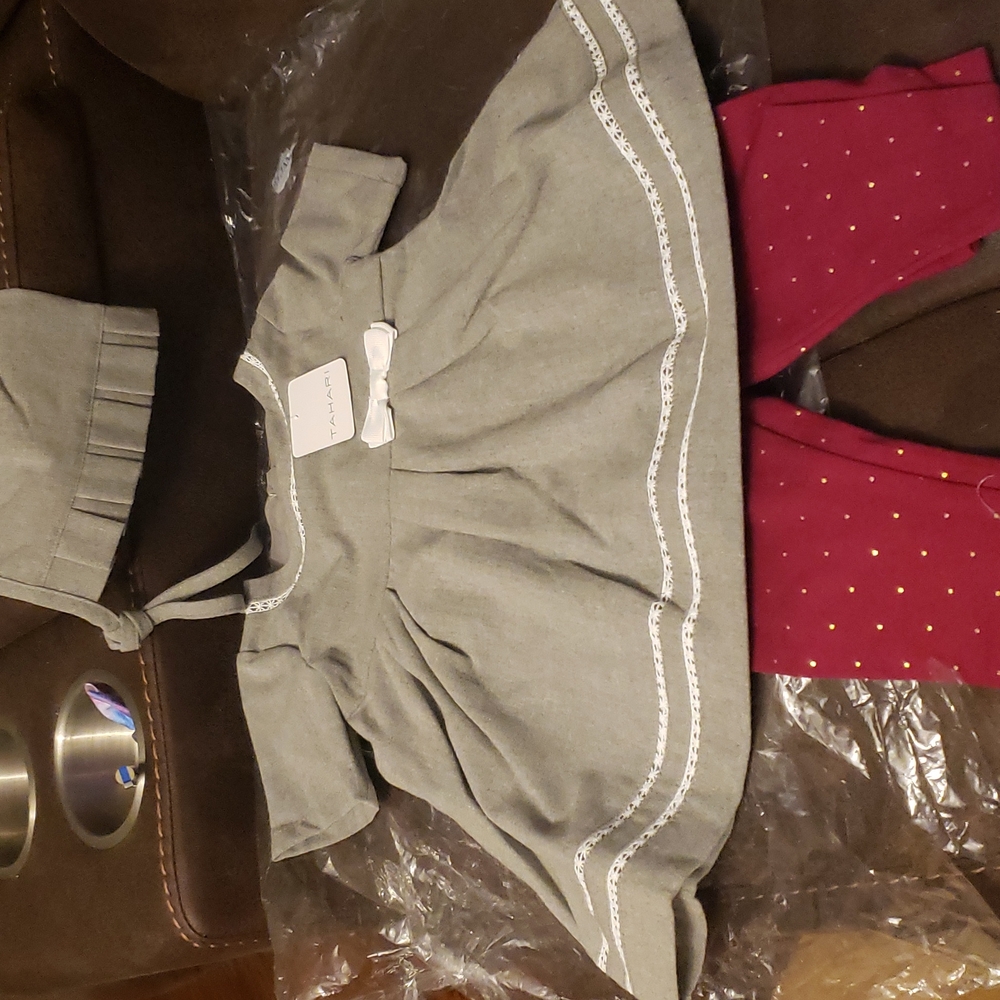 Tahari Infant Girl 2 Piece Flannel Tunic Legging Set